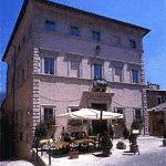 tuscany umbria tour trevi hotel