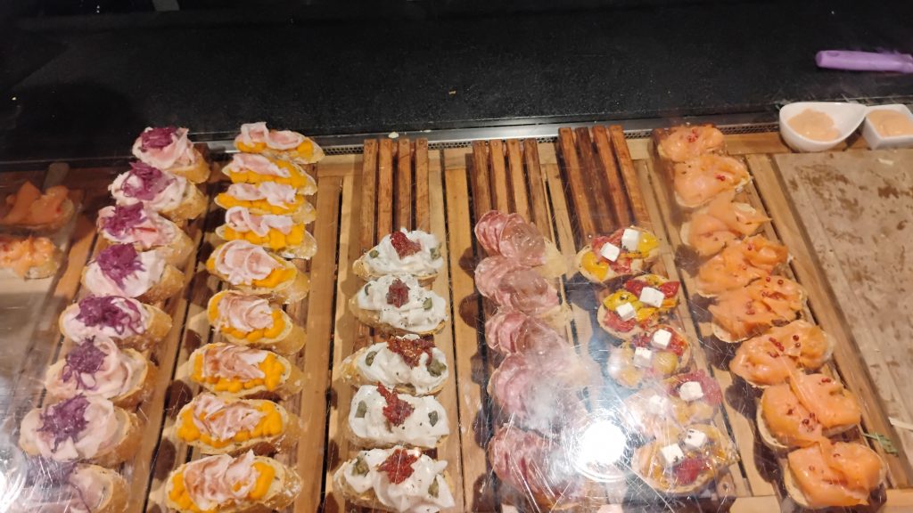 hotel laurin bruschetta like sushi